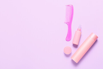 Hair comb and cosmetics on color background - obrazy, fototapety, plakaty