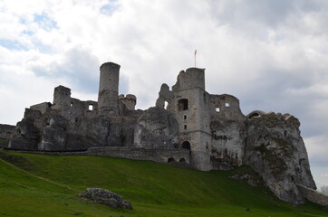Zamek Ogrodzieniec w Podzamczu, Szlak Orlich Gniazd, Polska © Ewa