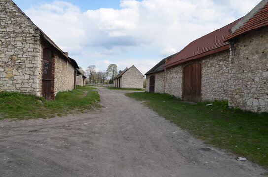 Żarki - zesp&oacute;ł starych zabytkowych stod&oacute;ł, Polska