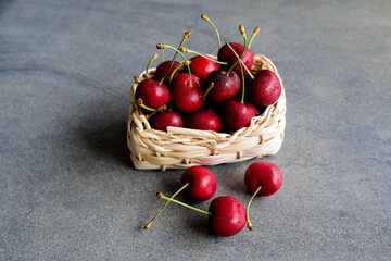 Delicious big and juicy American cherries / Bing Cherry / Popular seasonal imported fruits to enjoy...