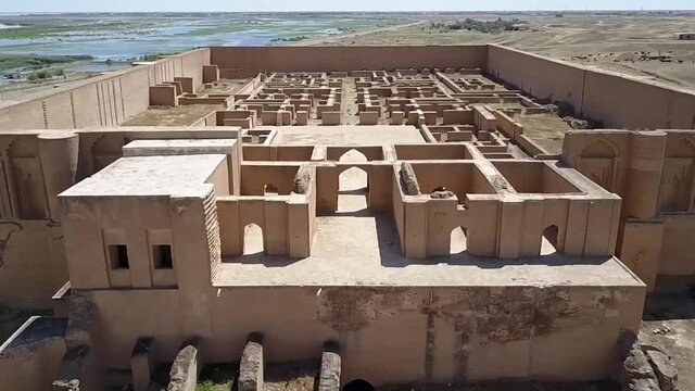 aerial footage of Malwiya Mosque in samarra iraq