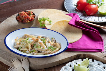 Ensalada de pollo mejicana. Mexican chicken salad.