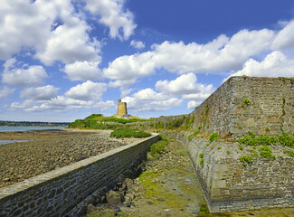 Saint-Vaast-La-Hougue, Tour de La Hougue. The citadel, as part of the 