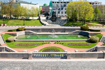 Monument to the Russian Emperor Alexander II, opened in 2005 in Moscow in the park between Volkhonka street, Vsekhsvyatsky passage and Prechistenskaya embankment  - obrazy, fototapety, plakaty