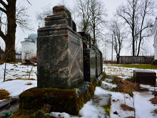 grave in cemetery