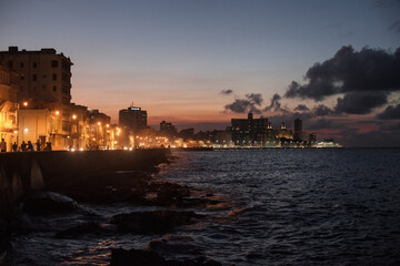 Fototapeta premium Old and new La Habana