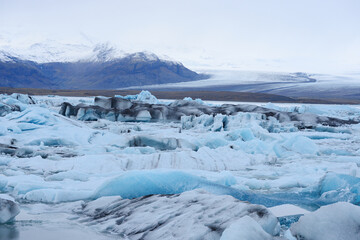 Fototapeta na wymiar icebergs in iceland