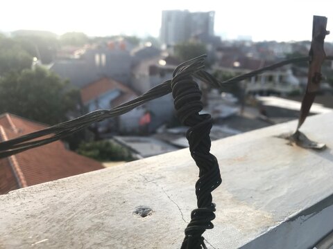 wire coil placed on top for lightning rod flow