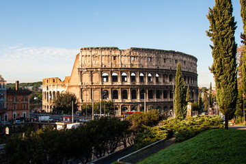 Fototapeta premium Colosseum in Italy set against a blue sky
