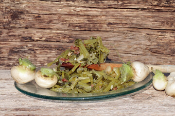 cooked turnip stalk