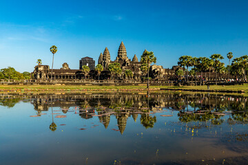 Fototapeta na wymiar angkor wat in cambodia