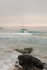 Surfer & Segelboot III