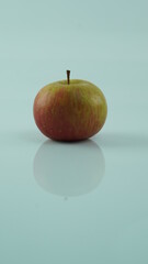 apple - red - studio