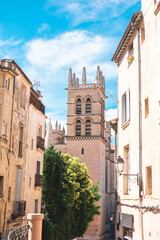 Cathédrale Saint-Pierre de Montpellier en été (Occitanie, France)