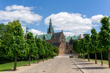 long tree-lined alley leading to the Frederiksborg Castle in Hillerod