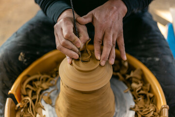 make pottery by hand