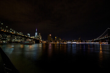 Fototapeta na wymiar D.U.M.B.O. view of the NY skyline and Brooklyn Bridge