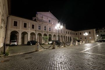 Fototapeta na wymiar cathedral of terni seen at night illuminated by street lamps