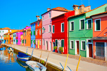 Fototapeta na wymiar Farbenfrohe Insel Burano, Venedig, Italien