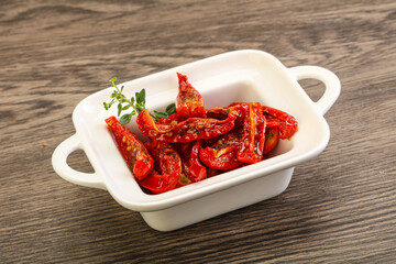 Sun-dried tomato in olive oil