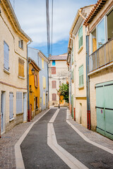 Fototapeta na wymiar Dans les rues de Gréoux-les-Bains
