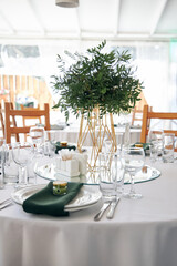 table setting in restaurant