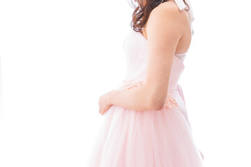 Fototapeta na wymiar ピンクのドレスを着た花嫁