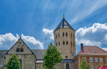 Historische Gaukirche in der Altstadt von Paderborn