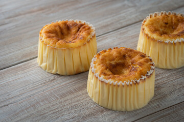 バスクチーズケーキ