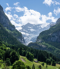 Fototapeta na wymiar Jungrfrauregion mit Eiger, Mönch und Jungfrau