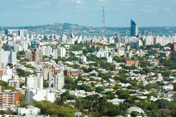 Vista aérea de capital de Uruguay, ciudad de Montevideo