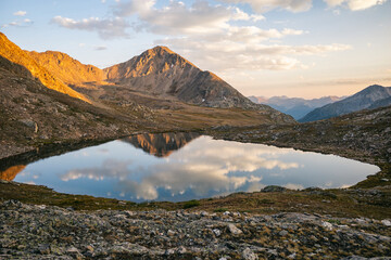 Alpine lake in the Hunter-Fryingpan Wilderness, Colorado