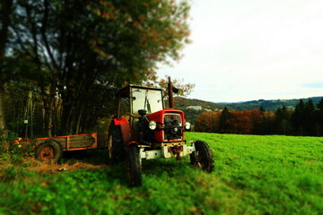 Ciągnik traktor 