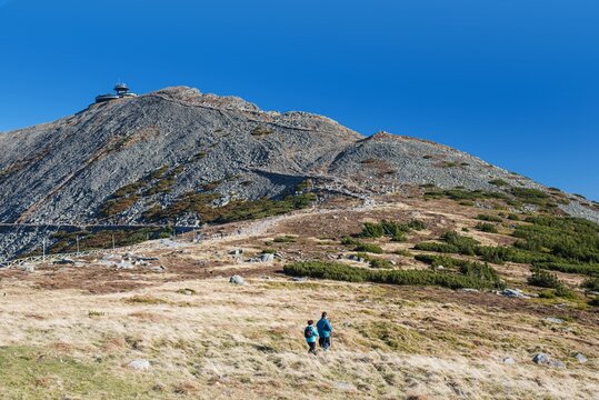 The top of the mountains against the backdrop of the sky, mountain range