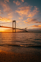 Fototapeta na wymiar The Bronx-Whitestone Bridge at sunset, Queens, New York City