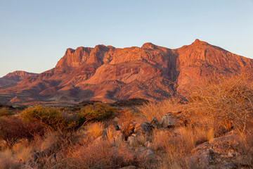 Naklejka na ściany i meble Der Hohenstein im Erongogebirge, Namibia
