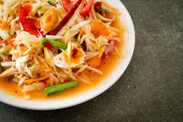 Som Tum - Thai Spicy green papaya salad with salty eggs
