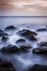 Obraz premium waves on the beach