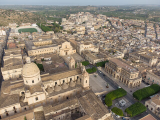 fotografie della città di noto in sicilia
