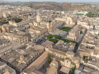 fotografie della città di noto in sicilia
