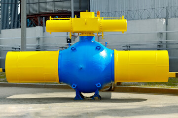 The new shut-off valve of the main gas pipeline for a large-diameter pipe is in the warehouse of...