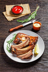 grilled pork ribs with lemon and rosemary