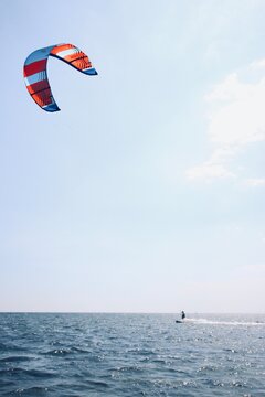 Kitesurfing portrait mobile
