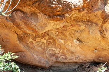 Fotobehang Ancient rock painting on the back of a large rock in Laas Geel, Somaliland © Yz-Wu