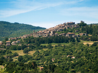 Fototapeta na wymiar Italia, Toscana, Grosseto, Monte Amiata, il paese di Castel del Piano e il paese di Montelaterone.