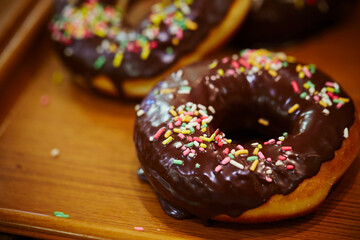donuts with icing sugar