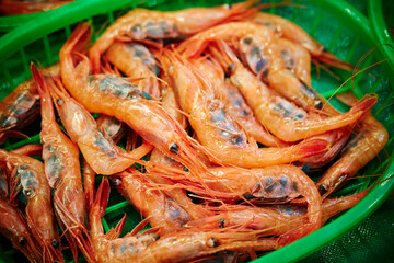 fresh shrimp,traditional seafood market 