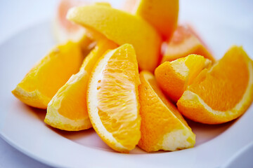 sliced orange on a plate