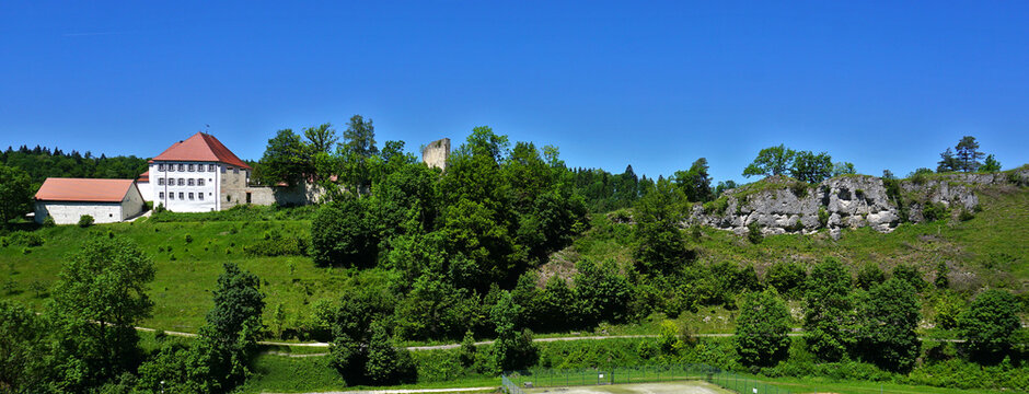 Schloss Hettingen im Laucherttal, Schw&auml;bische Alb, Deutschland