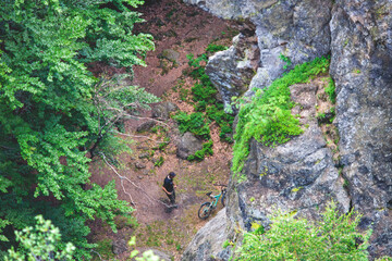 the man in the gorge of the rocks